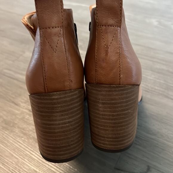 Vionic Lyssa Booties Brown Leather Stacked Heel USA 9.5 - Picture 6 of 9